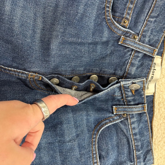 Reformation Jordi Kick Flare Jean Teton Wash Size 24 Denim Blue Dark 25" Inseam - Picture 9 of 9